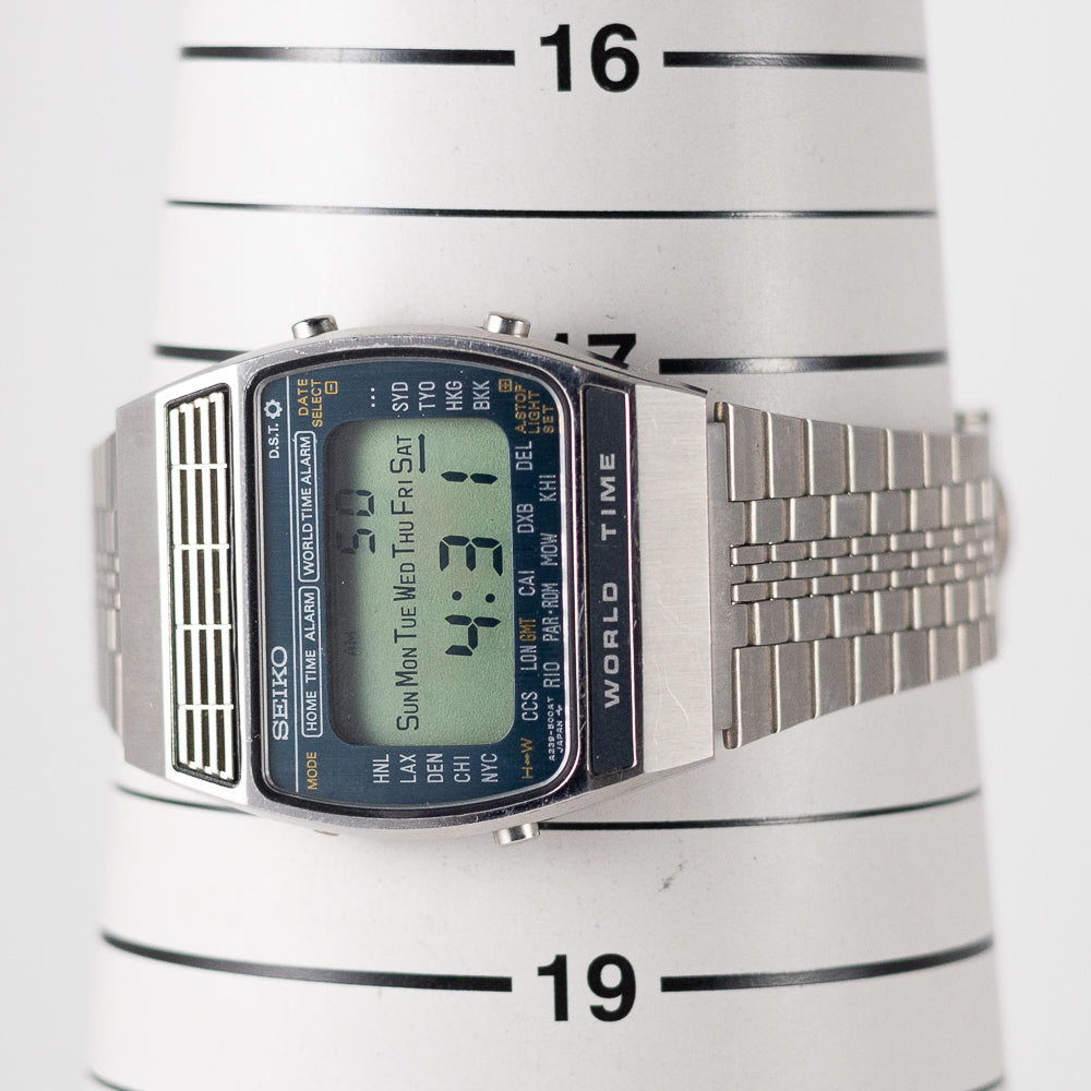 SEIKO フリークエンシー TK globe　ヴィンテージ SEIKO world time digital Ref.A239-502A