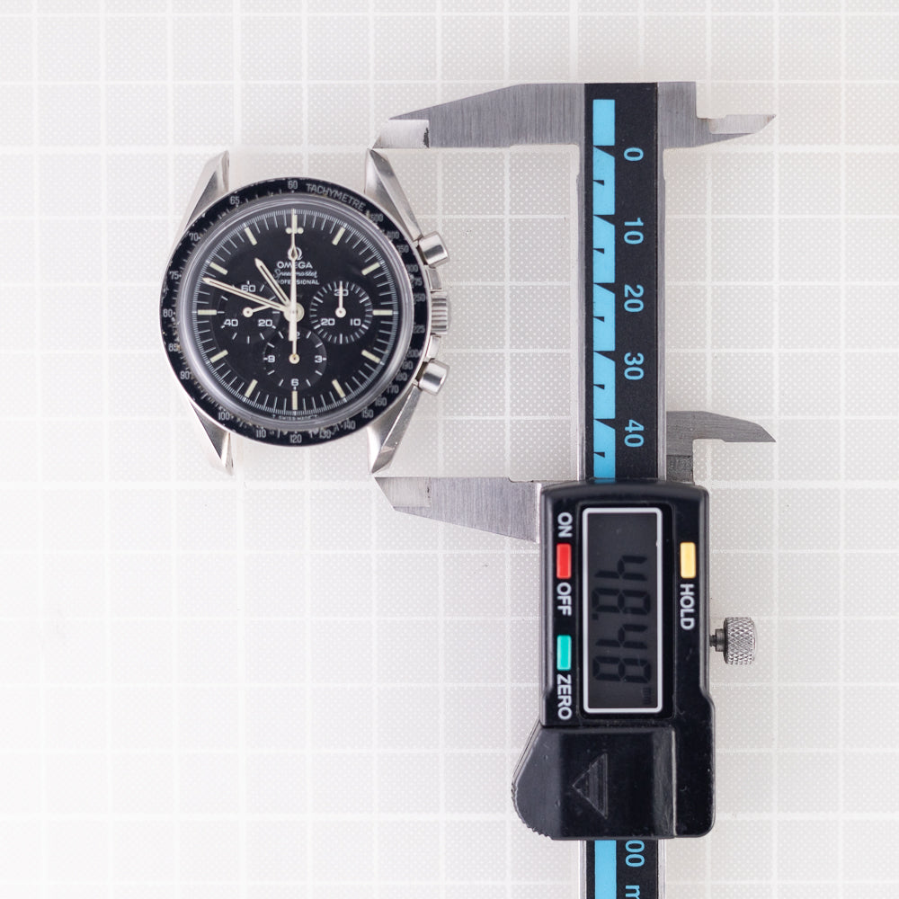 OMEGA  Speedmaster Ref.145.022-69  Straight Line