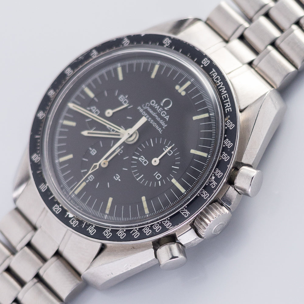 OMEGA  Speedmaster Ref.145.022-69  Straight Line