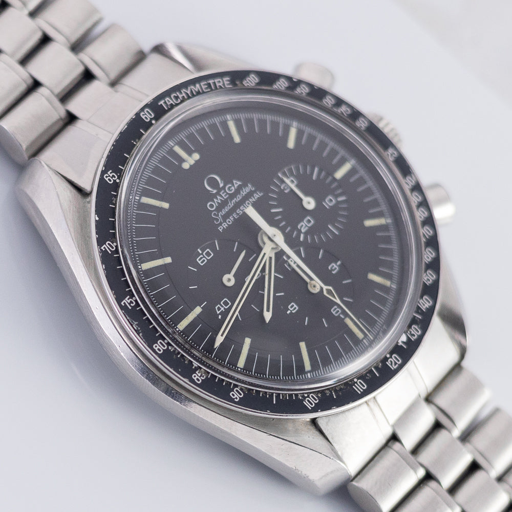 OMEGA  Speedmaster Ref.145.022-69  Straight Line