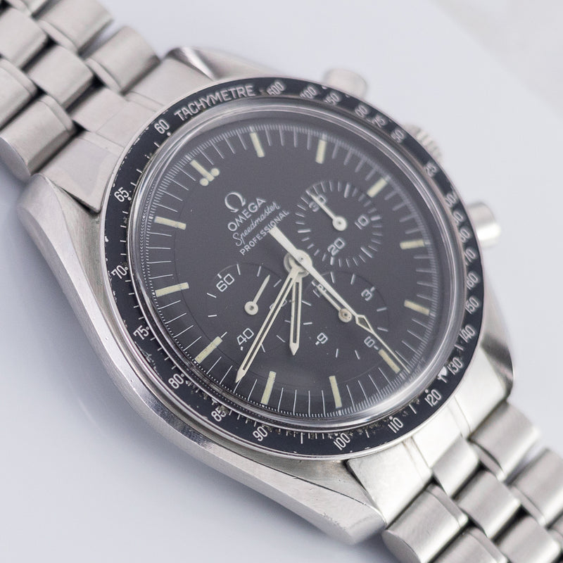 OMEGA  Speedmaster Ref.145.022-69  Straight Line
