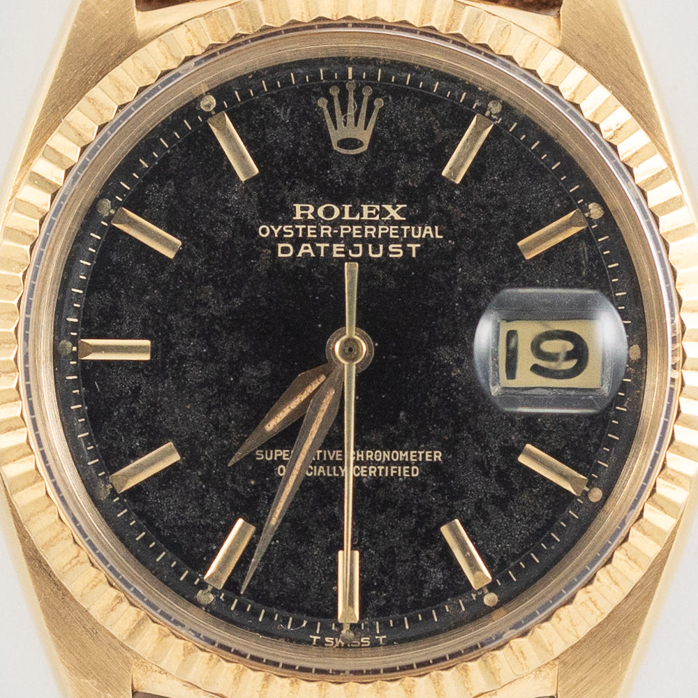 ROLEX DATEJUST Ref.1601 18K Yellow Gold Black Gilt Dial – TIMEANAGRAM
