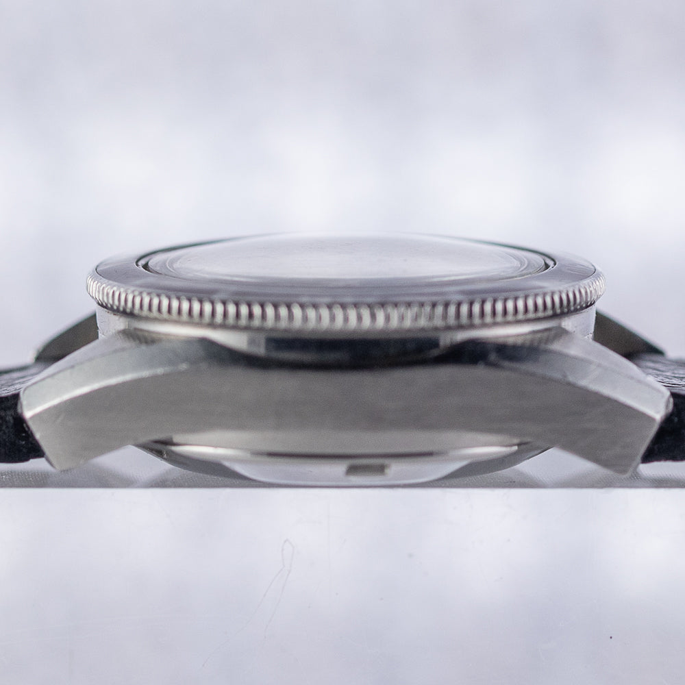 OMEGA Seamaster RED Dial Ref.566.024