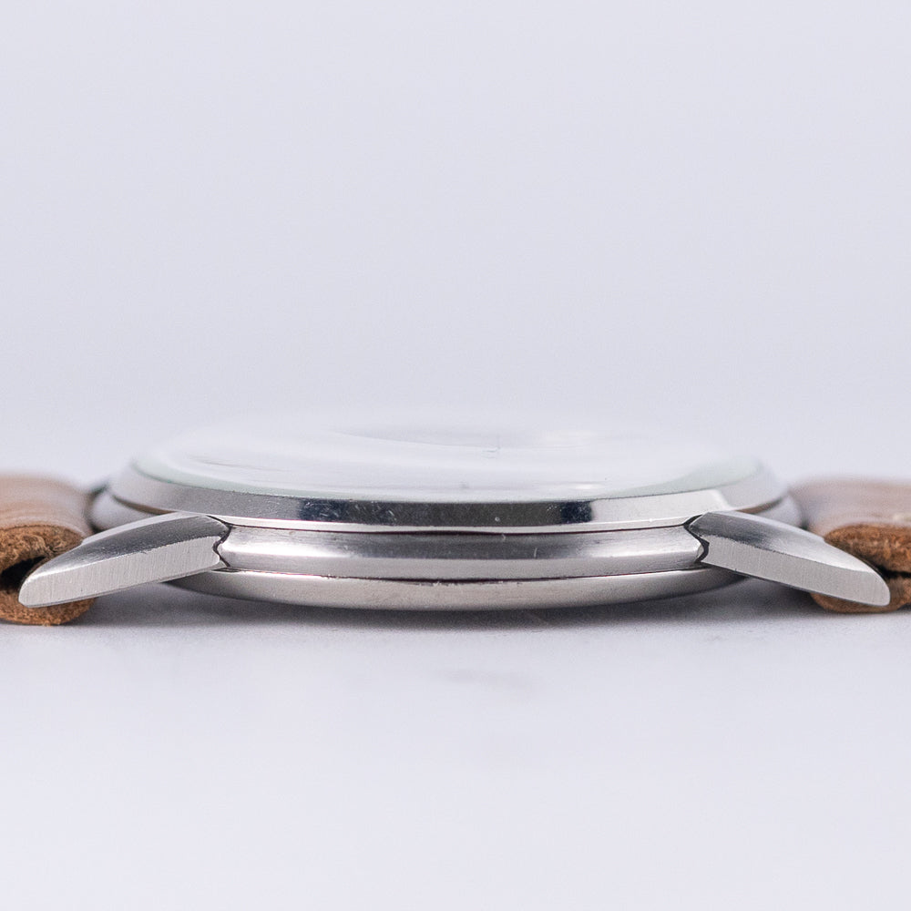 LONGINES  MINT CONDITION w.Extract from the Archives