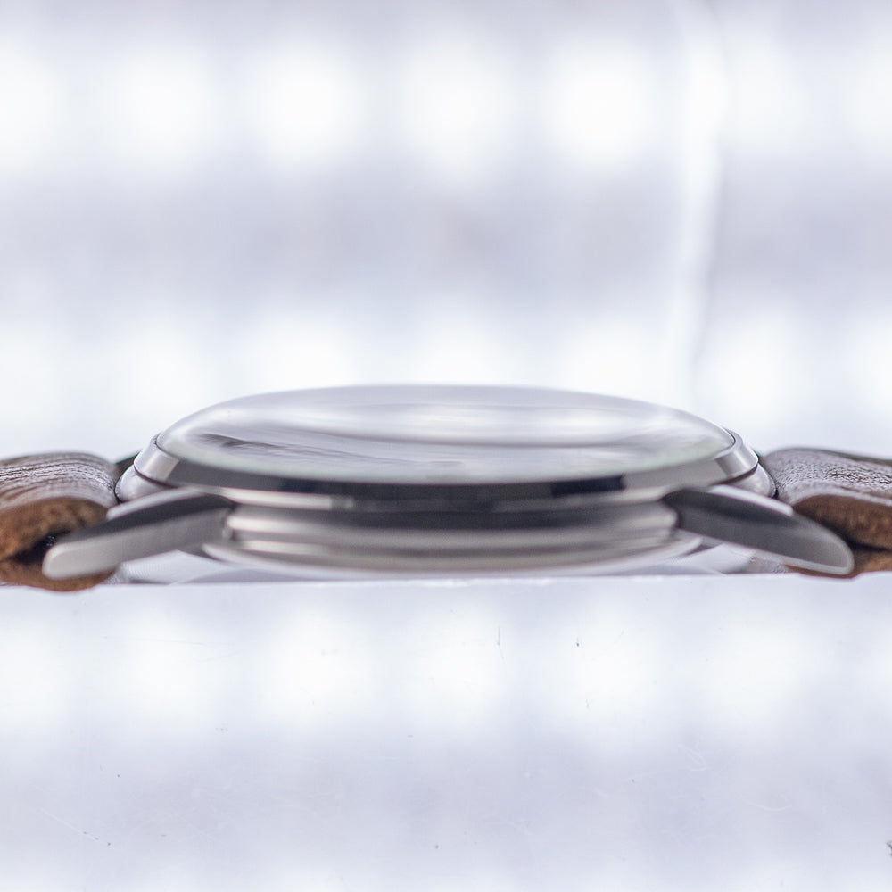 LONGINES  MINT CONDITION w.Extract from the Archives