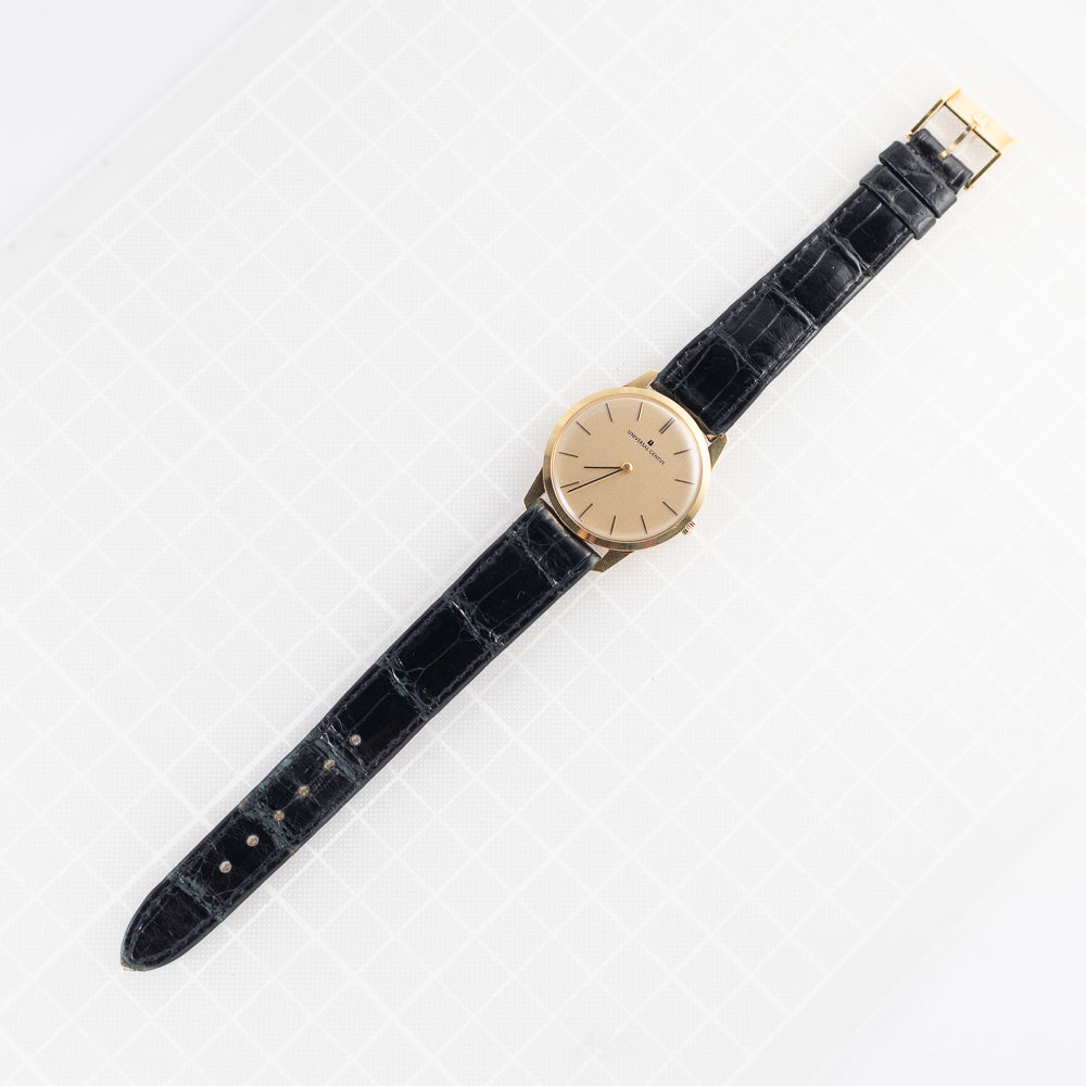 UNIVERSAL GENEVE Ref.542101 almost NOS