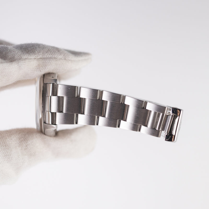 ROLEX OYSTERDATE Gold Dial Ref.6694