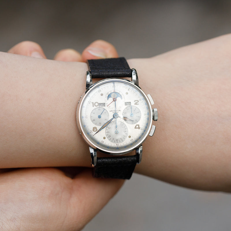 UNIVERSAL GENEVE TRI-COMPAX Ref.22250