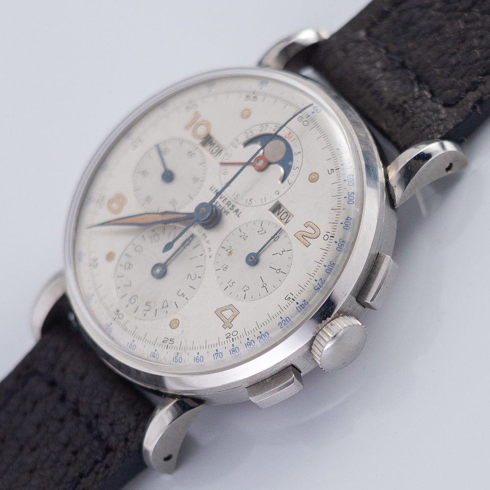 UNIVERSAL GENEVE TRI-COMPAX Ref.22250