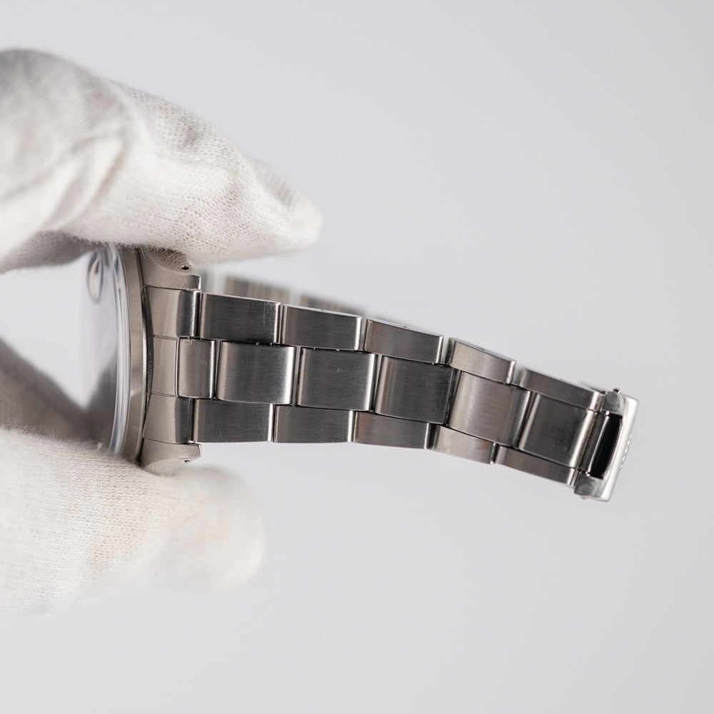 ROLEX OYSTER PERPETUAL DATE Ref.1500 Black Gilt Dial