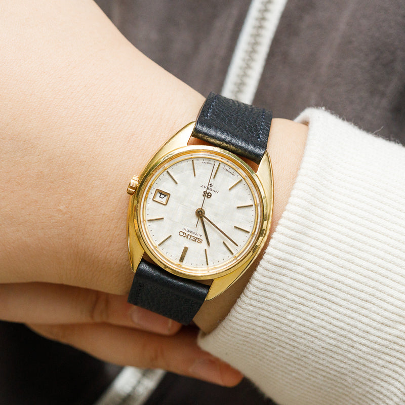 GRAND SEIKO Ref.5645-7005 w.18KYG Buckle – TIMEANAGRAM
