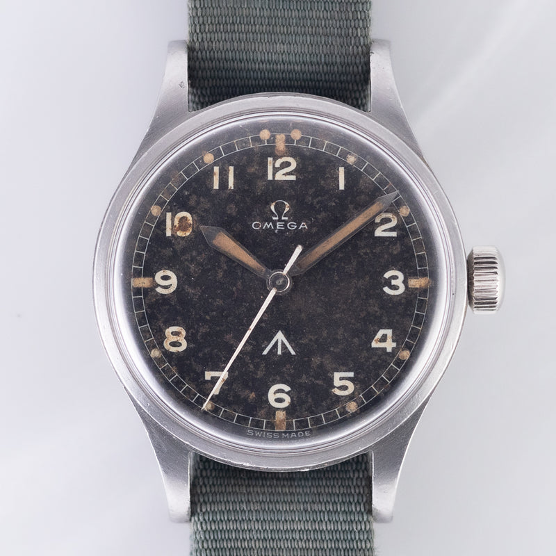 OMEGA RAF British Military  'anti-magnetic' 'Thin Arrow' Ref.CK 2777 w. Extract from the Archives