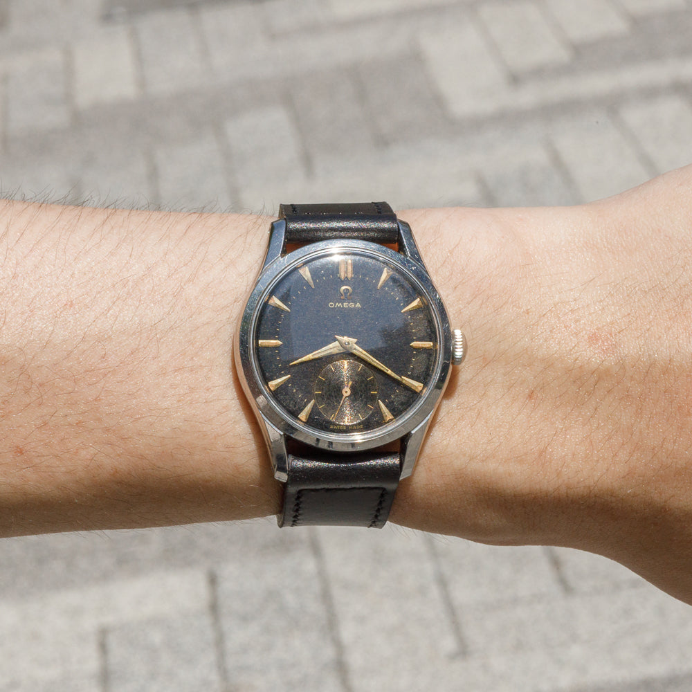 OMEGA Ref.2639 Black Gilt Dial – TIMEANAGRAM