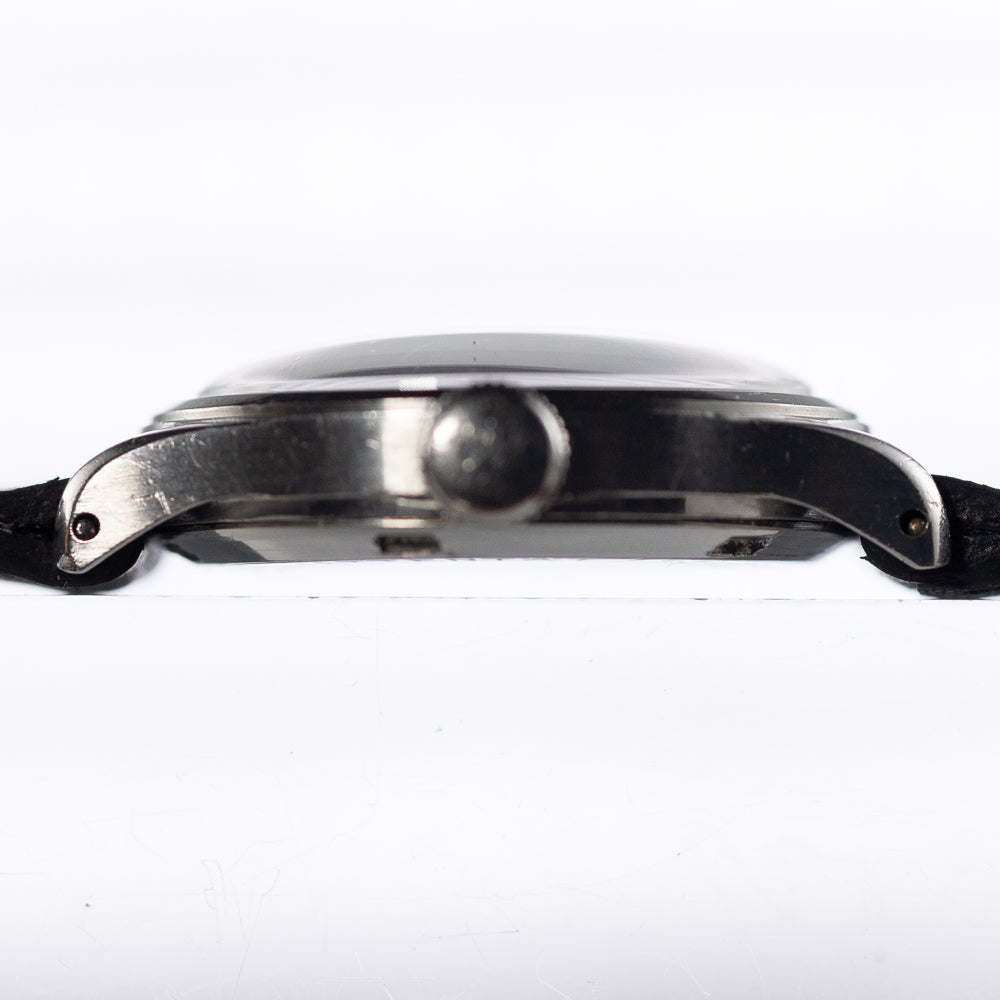 OMEGA Officer Bullseye Dial