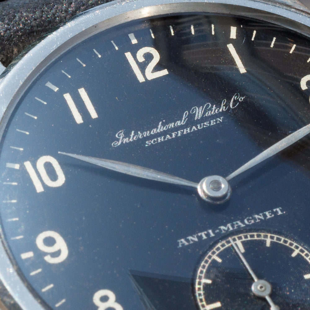 IWC Calatrava Balck Gilt Dial Cal.83 Earliest Screw-in Case Back