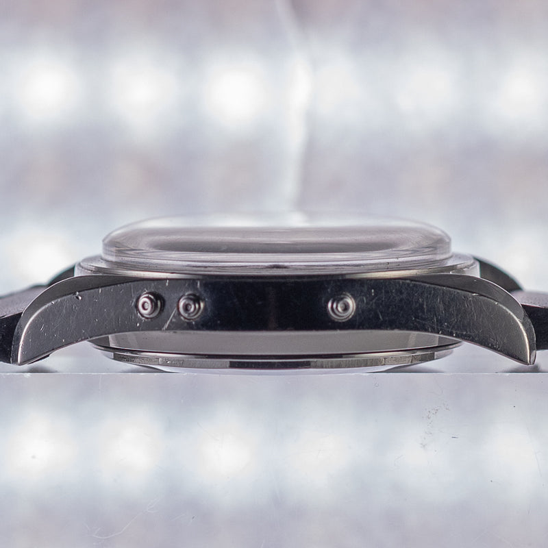 UNIVERSAL GENEVE TRI-COMPAX Ref.222100-2