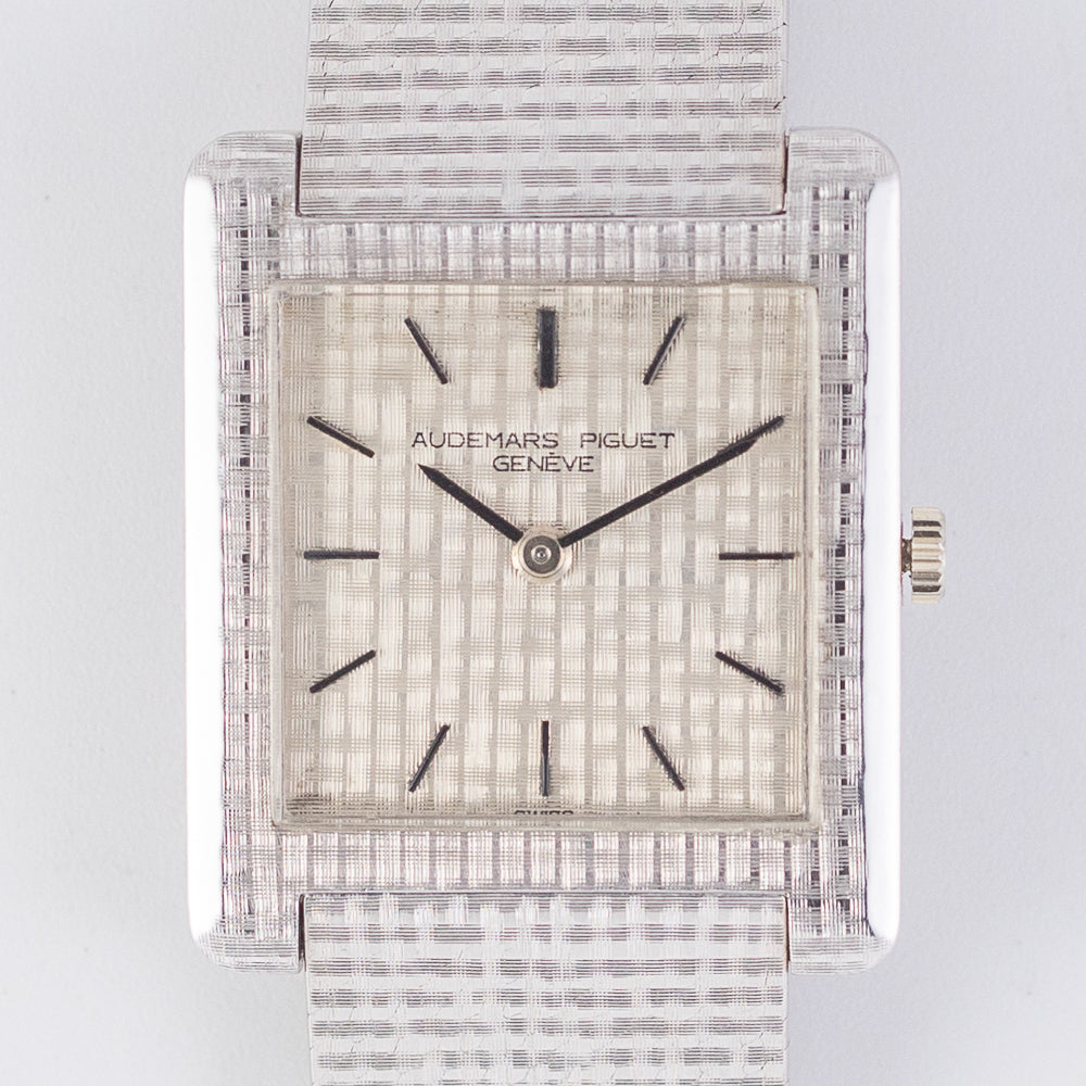 AUDEMARS PIGUET Ref.5263 TANK Chequered Dial with original