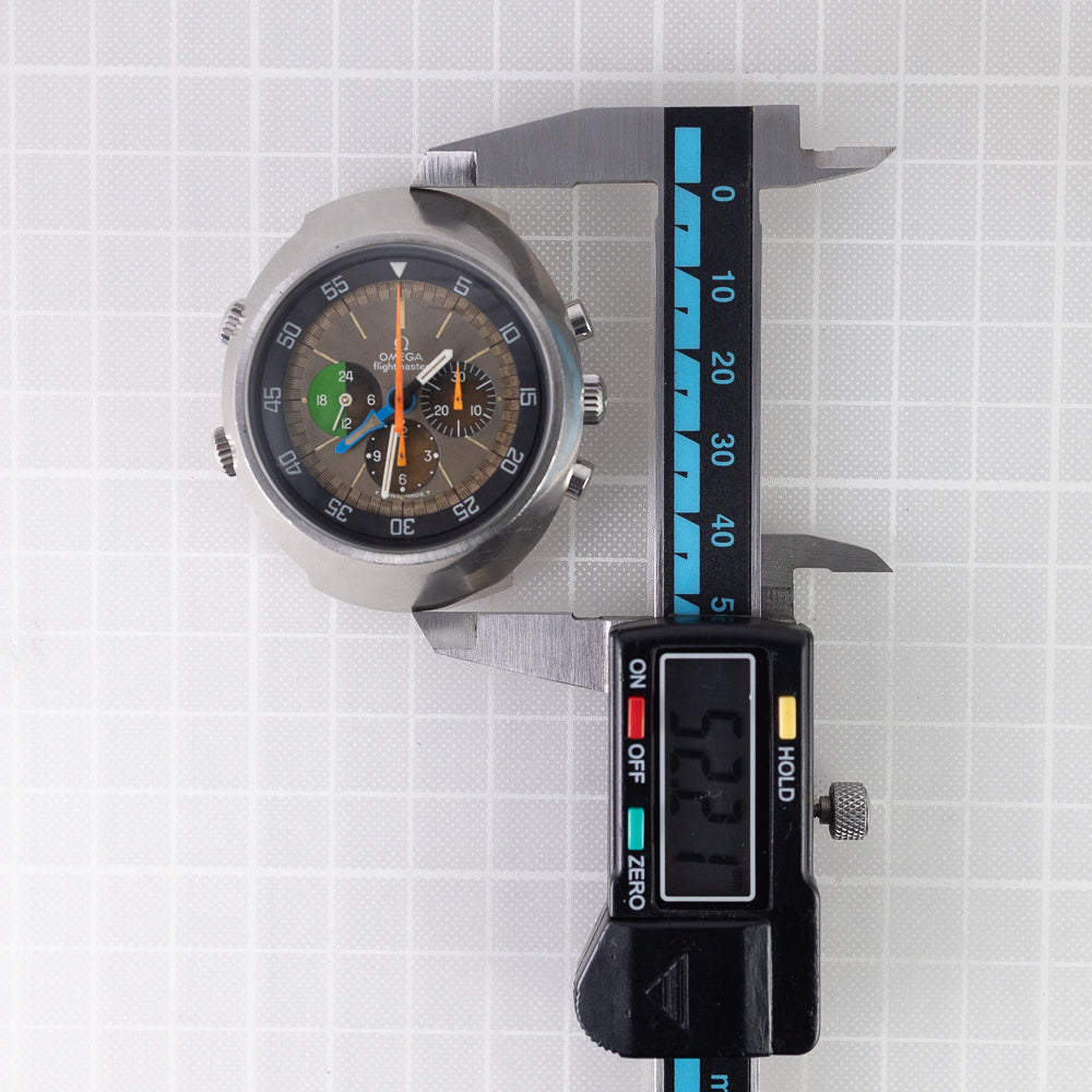 OMEGA Flightmaster No Dots but with dots Ref.145.013