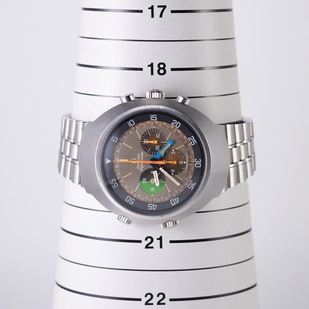 OMEGA Flightmaster No Dots but with dots Ref.145.013