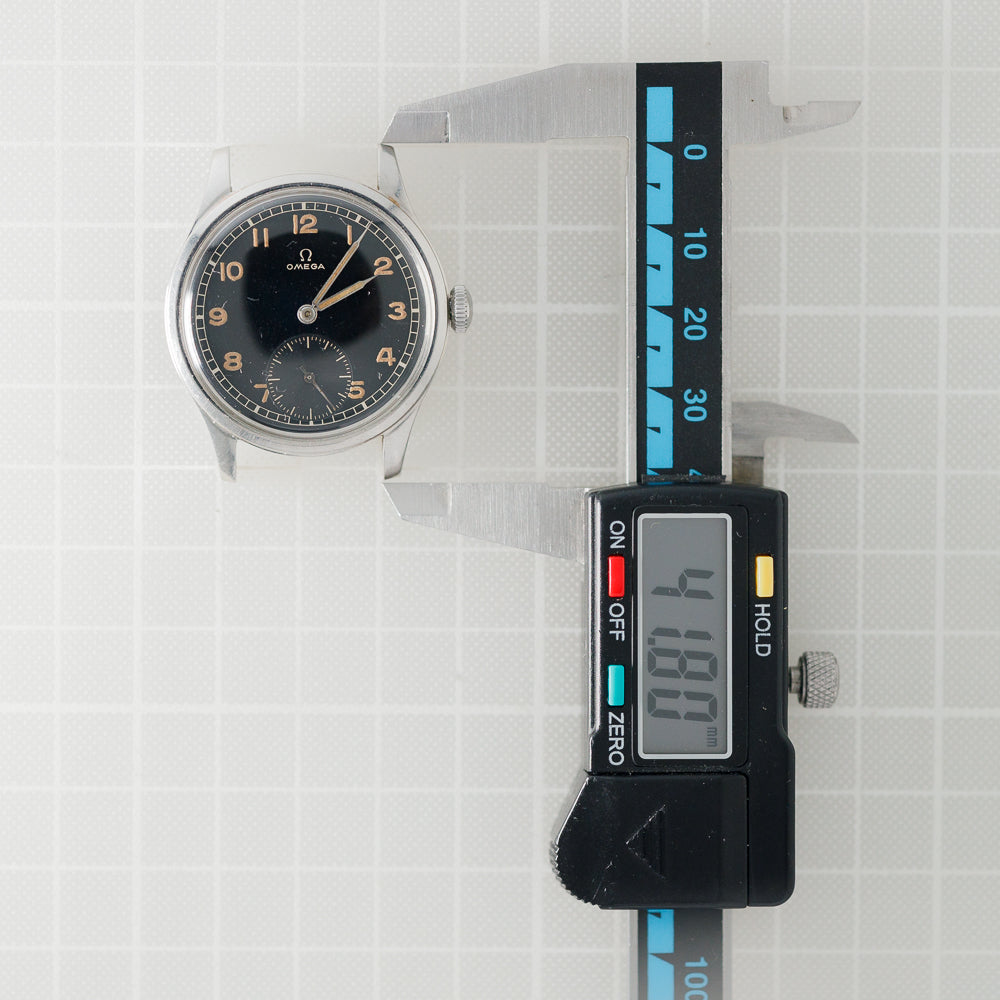 OMEGA Ref.2400 SUVERAN Mint Black Gilt Dial