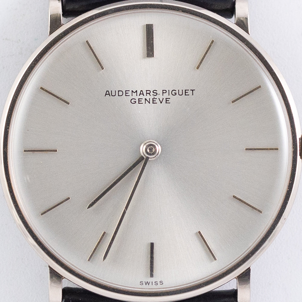AUDEMARS PIGUET EXTRA FLAT mint w.BOX