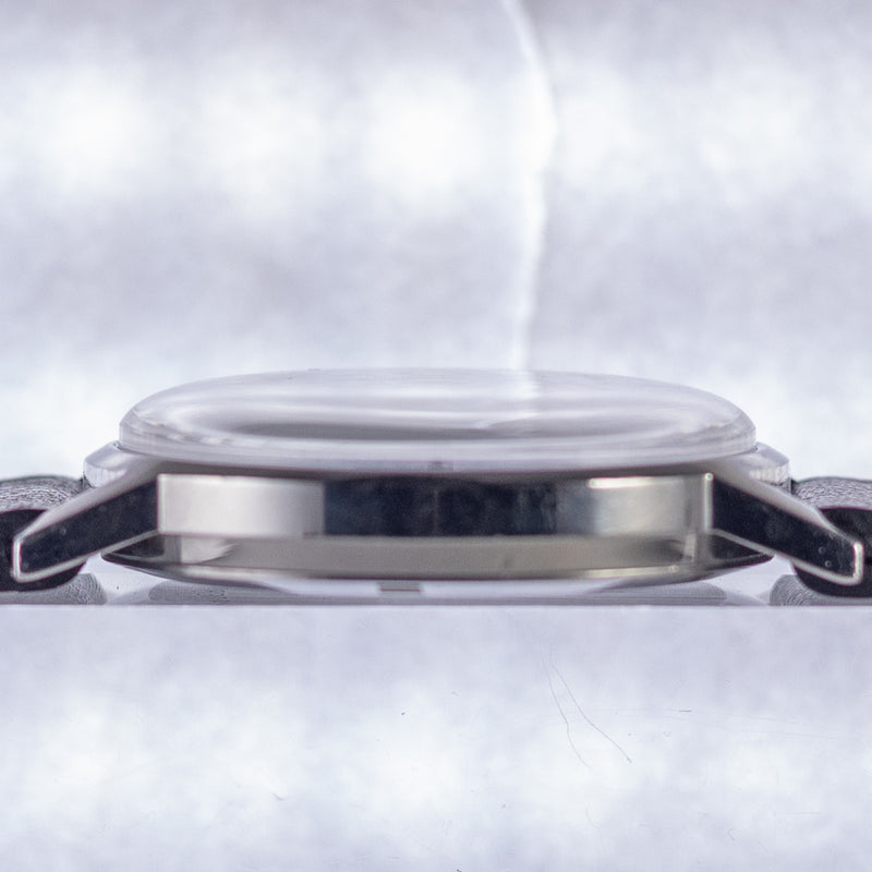 OMEGA Geneve Blue Sunburst Ref.135.070