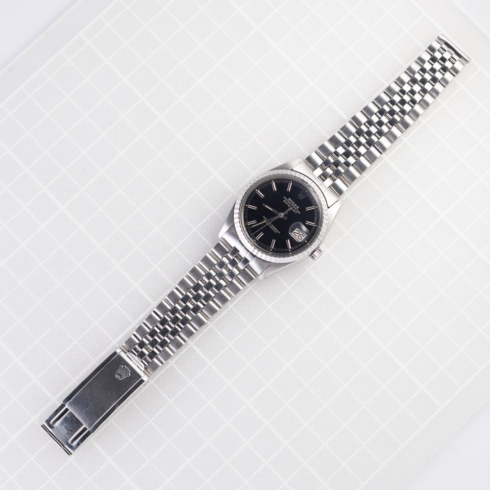 ROLEX DATEJUST Ref.1603 Glossy Black Gilt Dial
