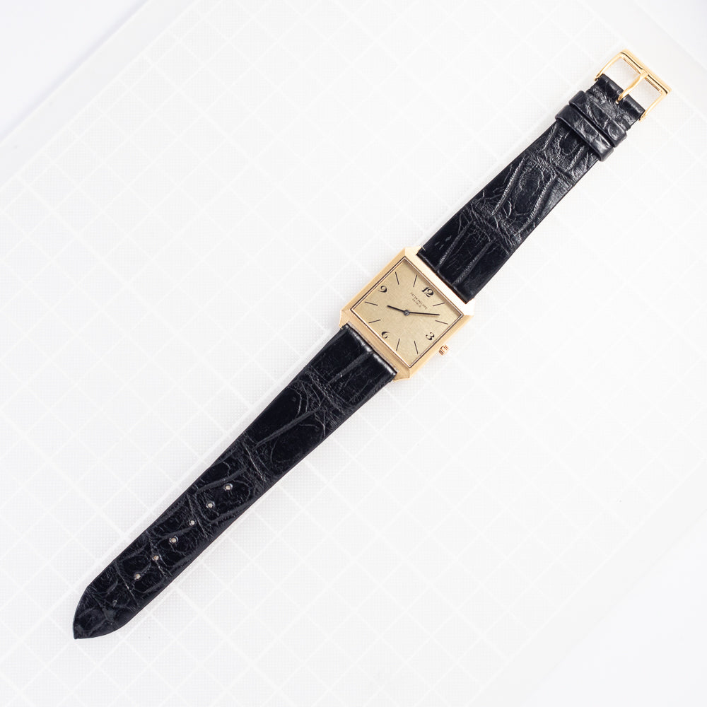 PATEK PHILIPPE Linen Dial Ref.3526
