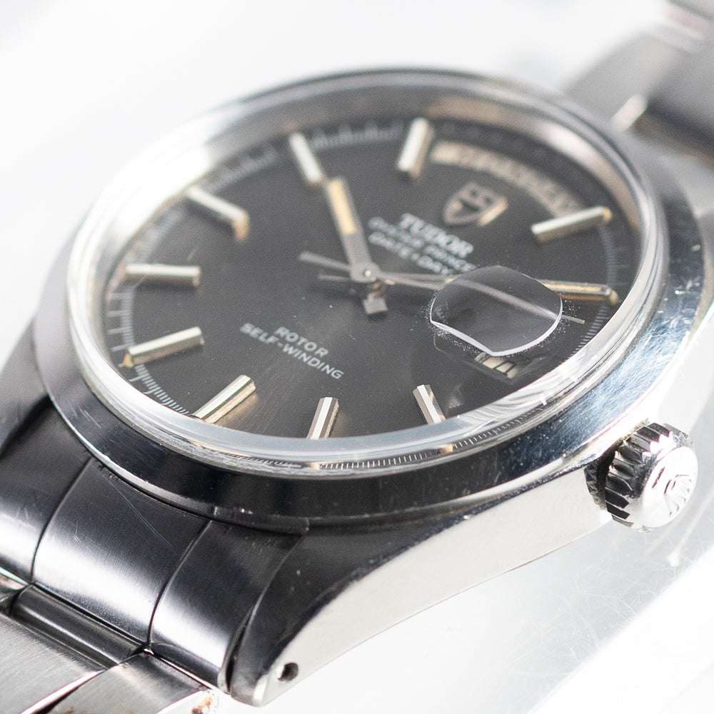 TUDOR OYSTER DATE-DAY GREY DIAL Ref.7017/0 – TIMEANAGRAM