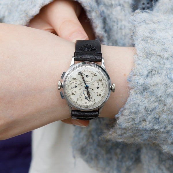 UNIVERSAL GENEVE AERO-COMPAX Ref.22285