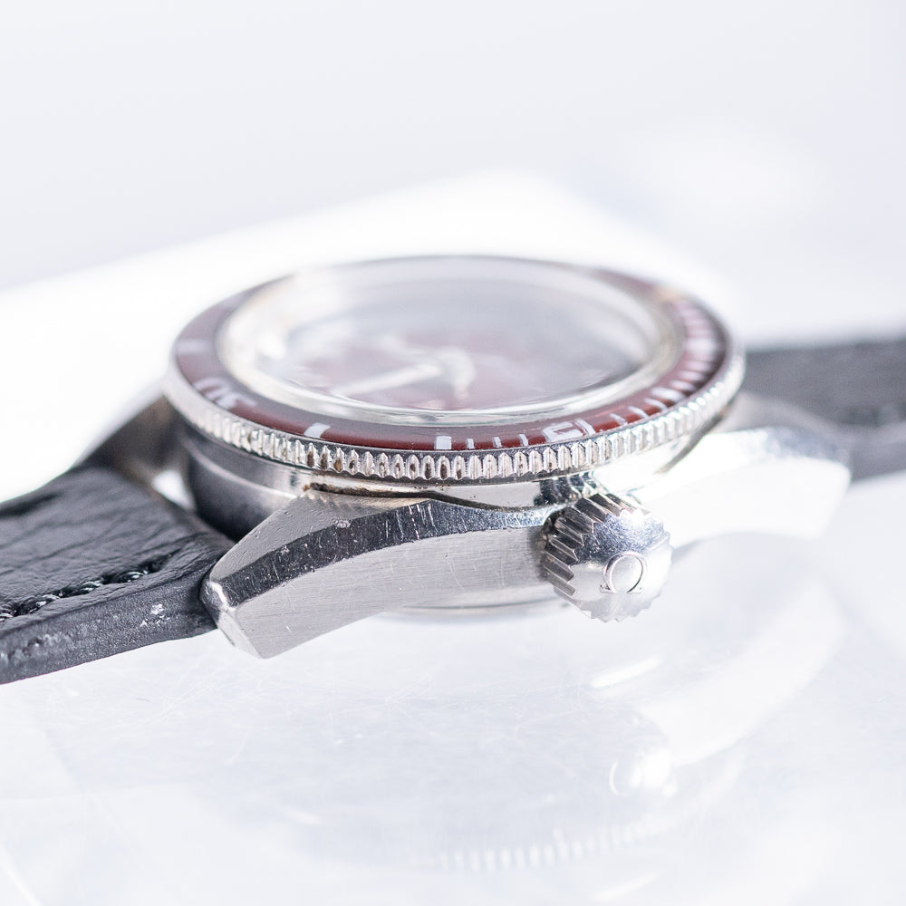 OMEGA Seamaster RED Dial Ref.566.024