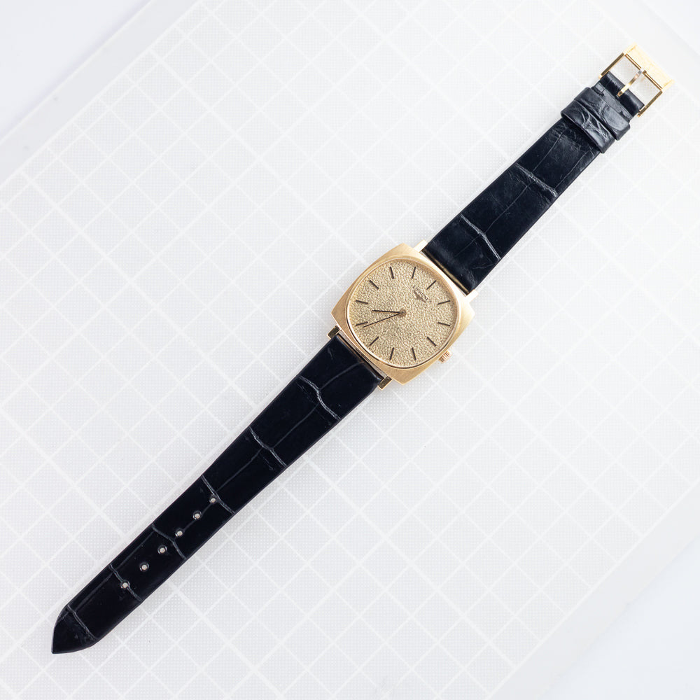 LONGINES grained leather textured dial Ref.4079 – TIMEANAGRAM