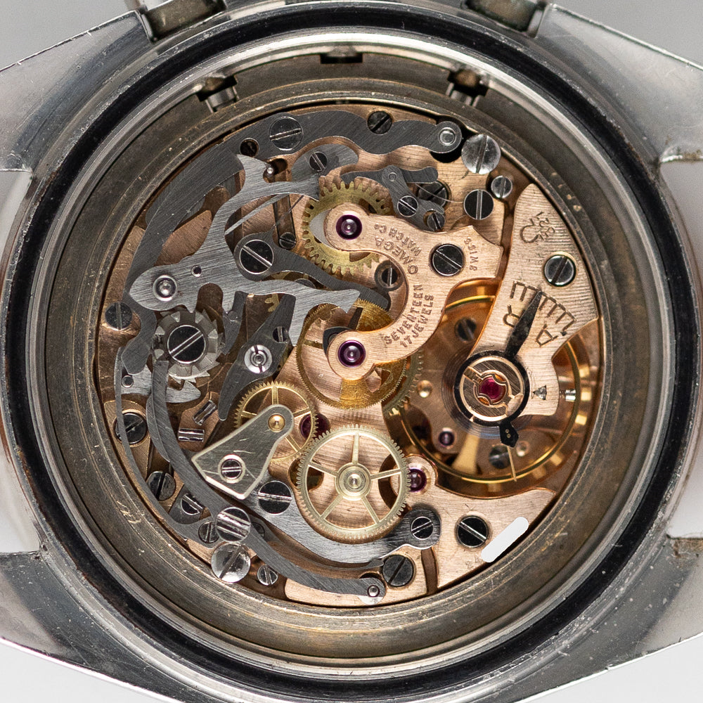 OMEGA SPEEDMASTER Ref.105.012 CB case Facet Lines On The Lugs