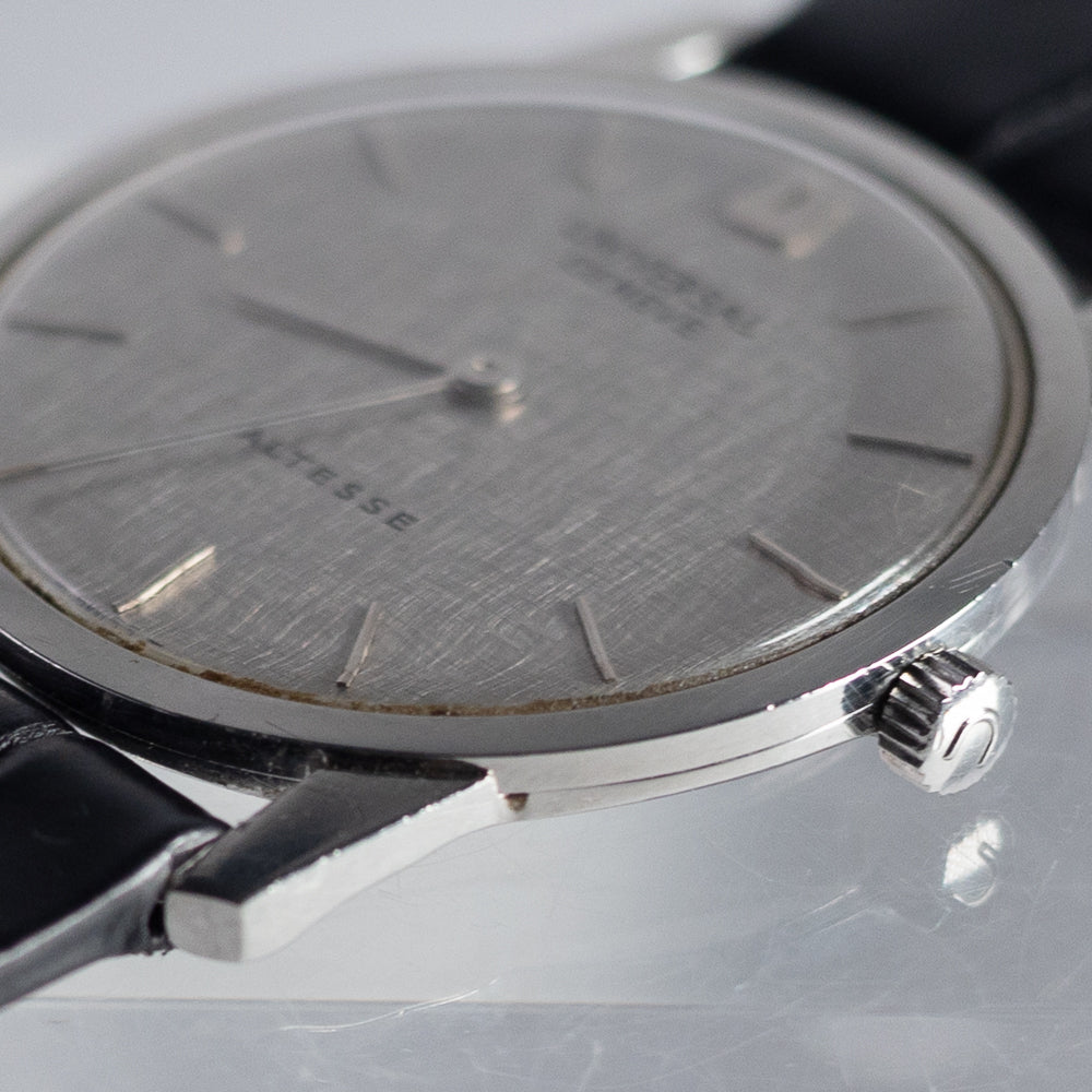 UNIVERSAL GENEVE  ALTESSE Extra Flat Ref.842 101