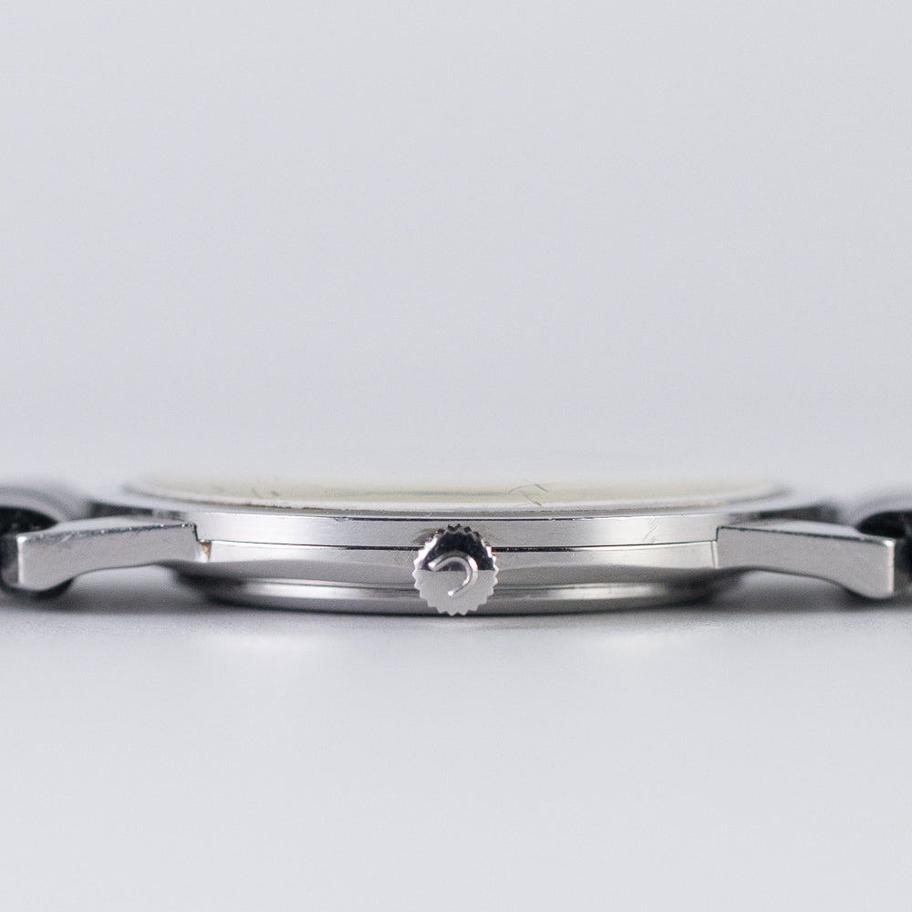UNIVERSAL GENEVE  ALTESSE Extra Flat Ref.842 101