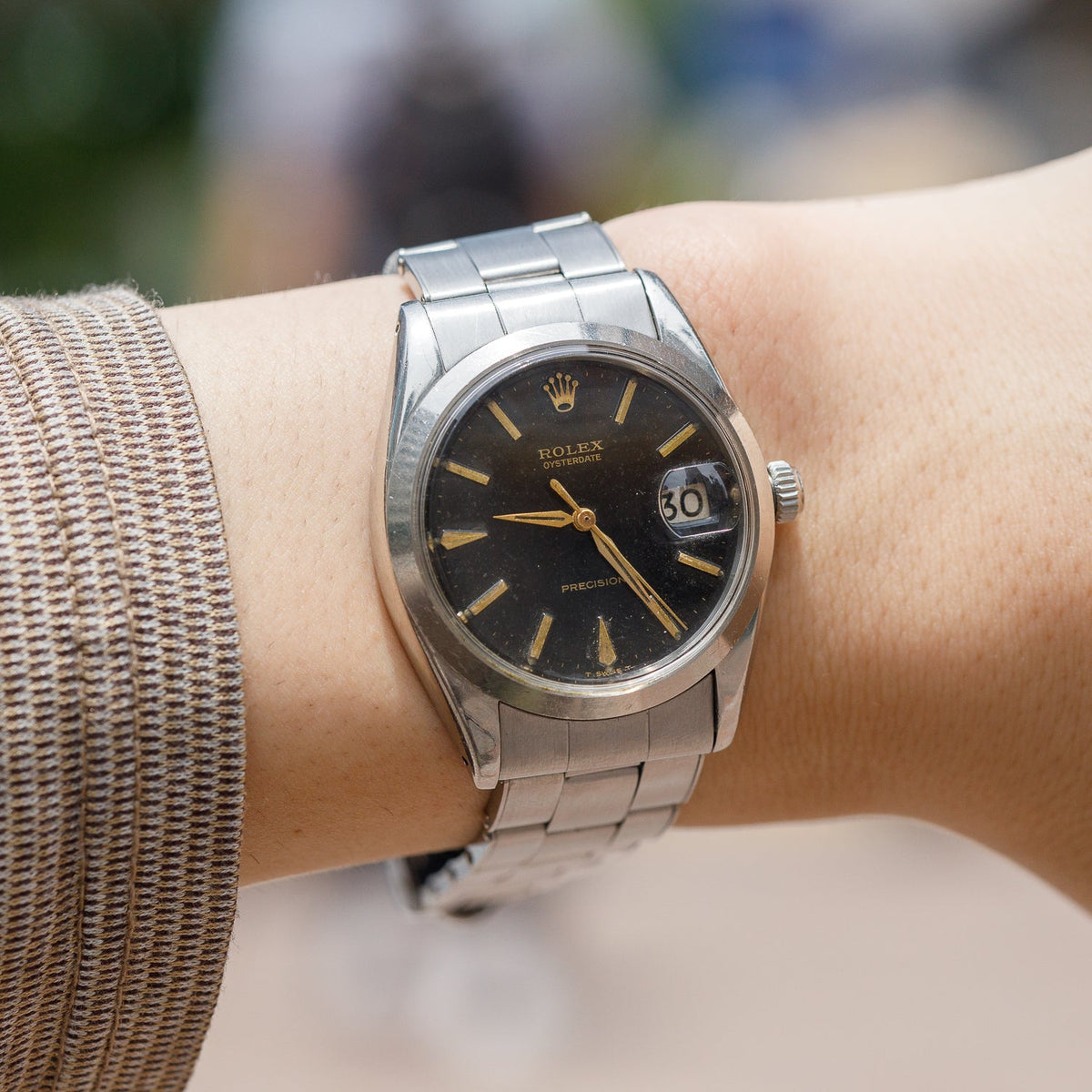 ROLEX OYSTERDATE Ref.6694 Black Gilt Dial