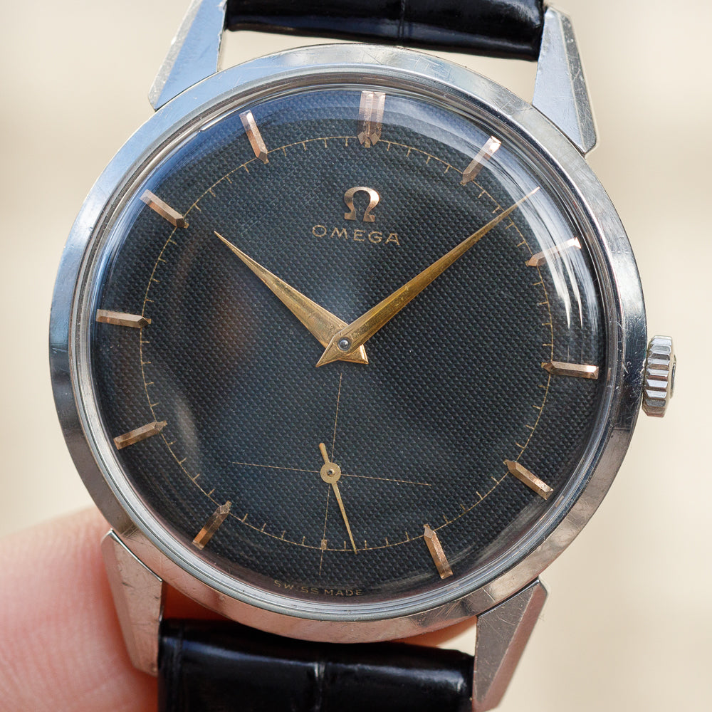 OMEGA Ref.2742 Black Guilloche Dial