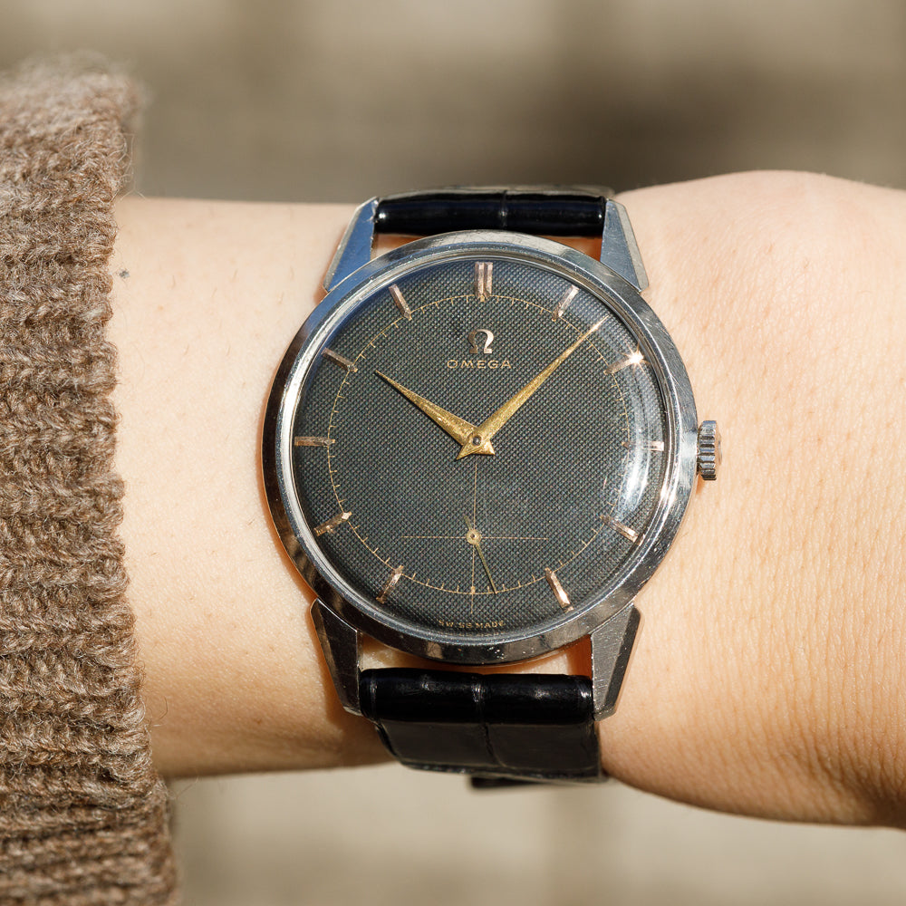 OMEGA Ref.2742 Black Guilloche Dial