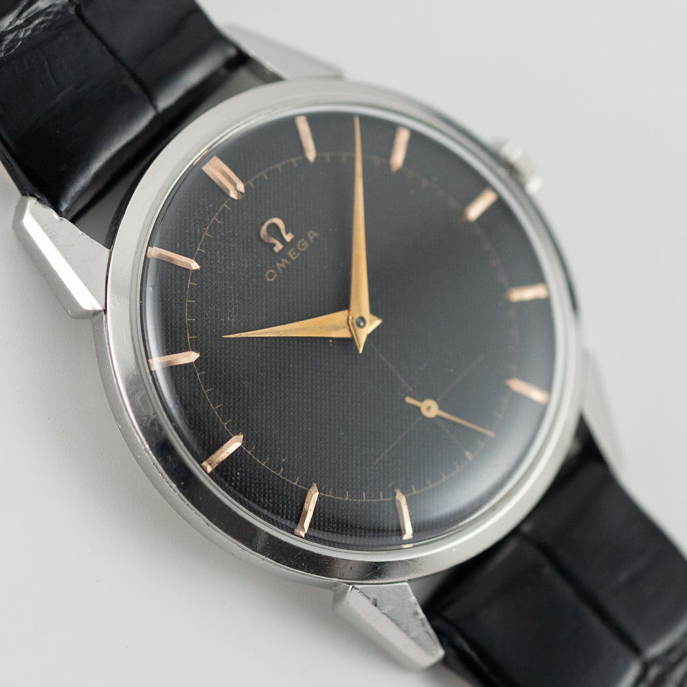 OMEGA Ref.2742 Black Guilloche Dial