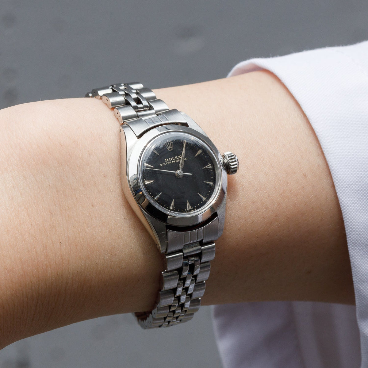 ROLEX OYSTER PERPETUAL Ref.6623 Glossy Black Gilt Dial