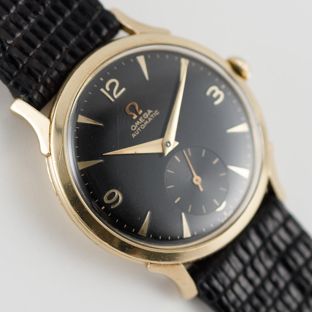 OMEGA Ref.6251 Black Gilt