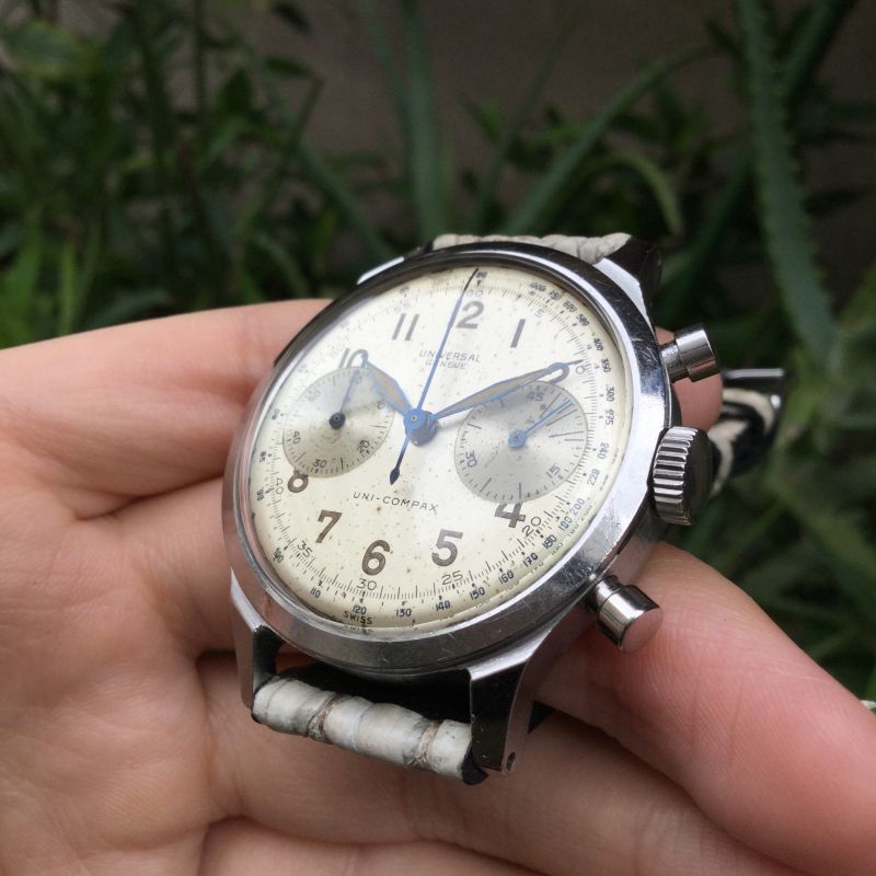 UNIVERSAL GENEVE Ref.22409