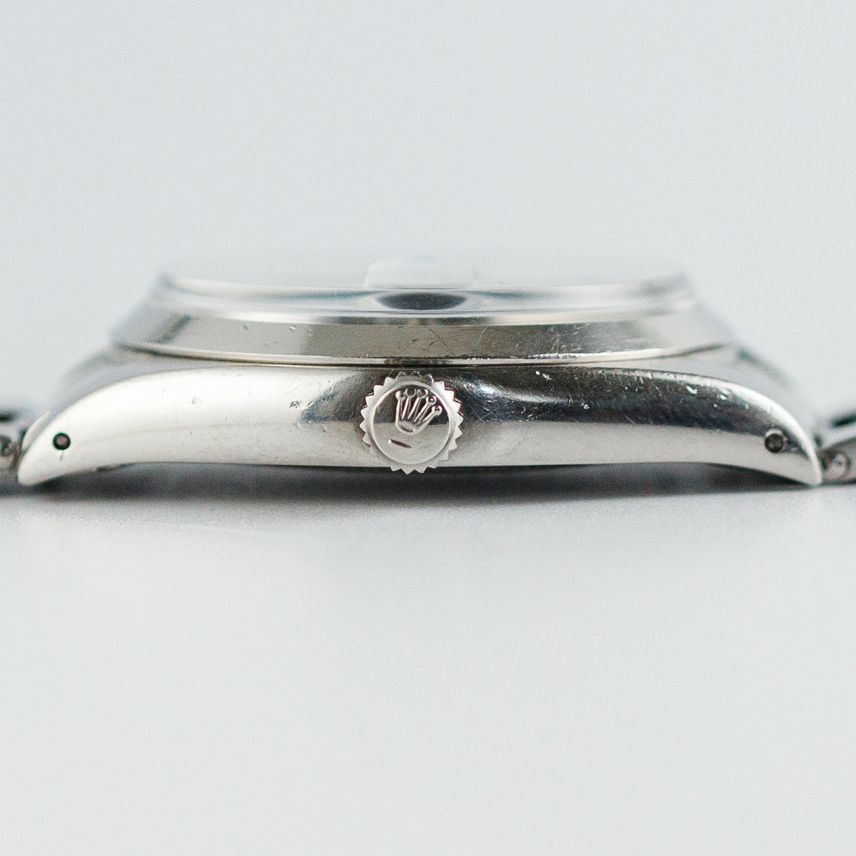 ROLEX OYSTERDATE Ref.6694 Black Gilt Dial