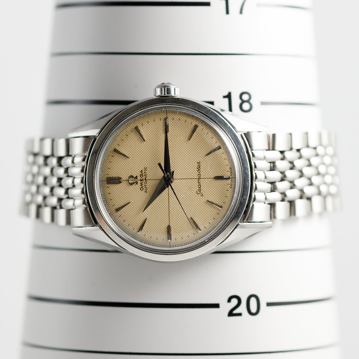 OMEGA Seamaster Ref. 2802 Fully Guilloche