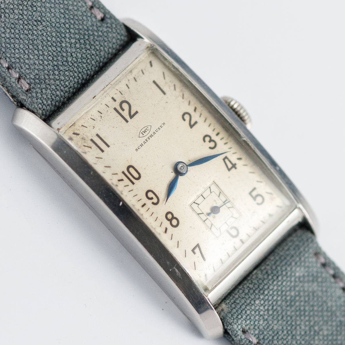 IWC  Rectangle  Cal.87  Cats Eye Logo