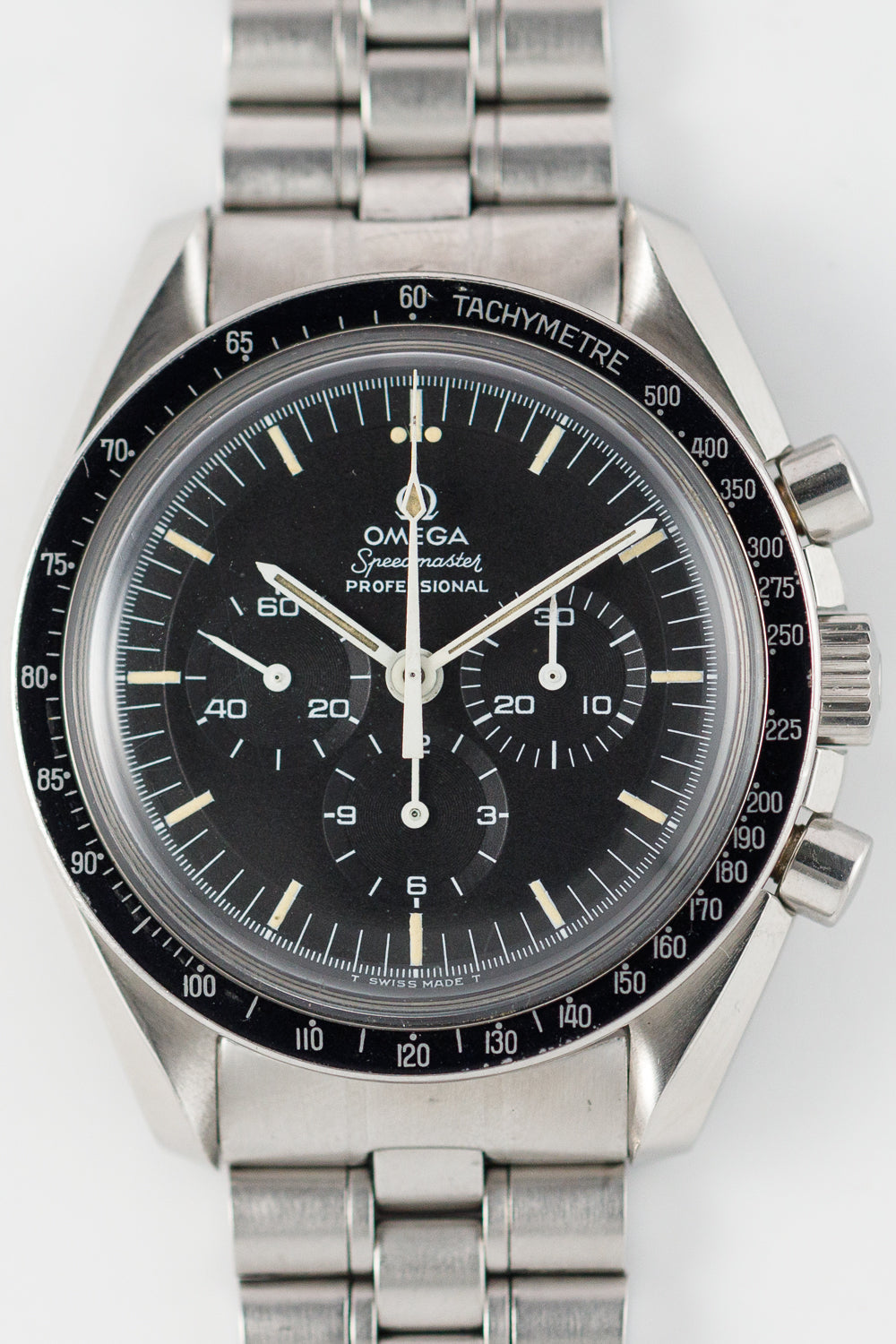 OMEGA  Speedmaster  Ref.145.022  Straight Line and “Apollo XI”