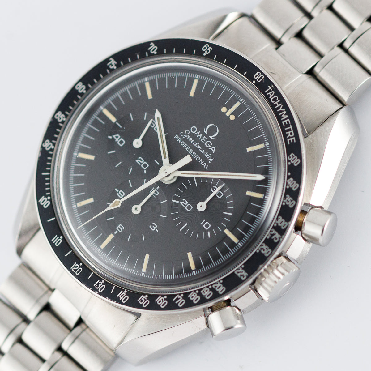 OMEGA  Speedmaster  Ref.145.022  Straight Line and “Apollo XI”