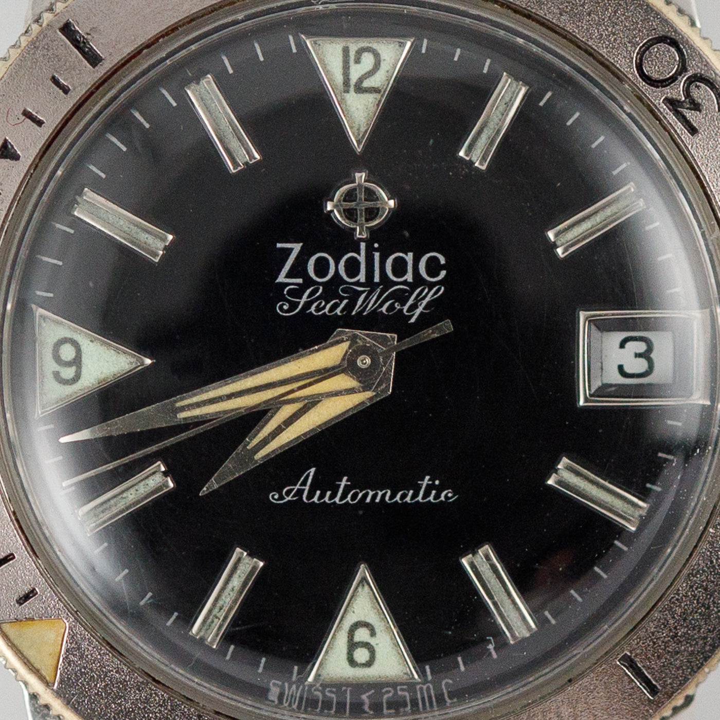 ZODIAC Seawolf Ref.722-916 Black Mirror Dial – TIMEANAGRAM
