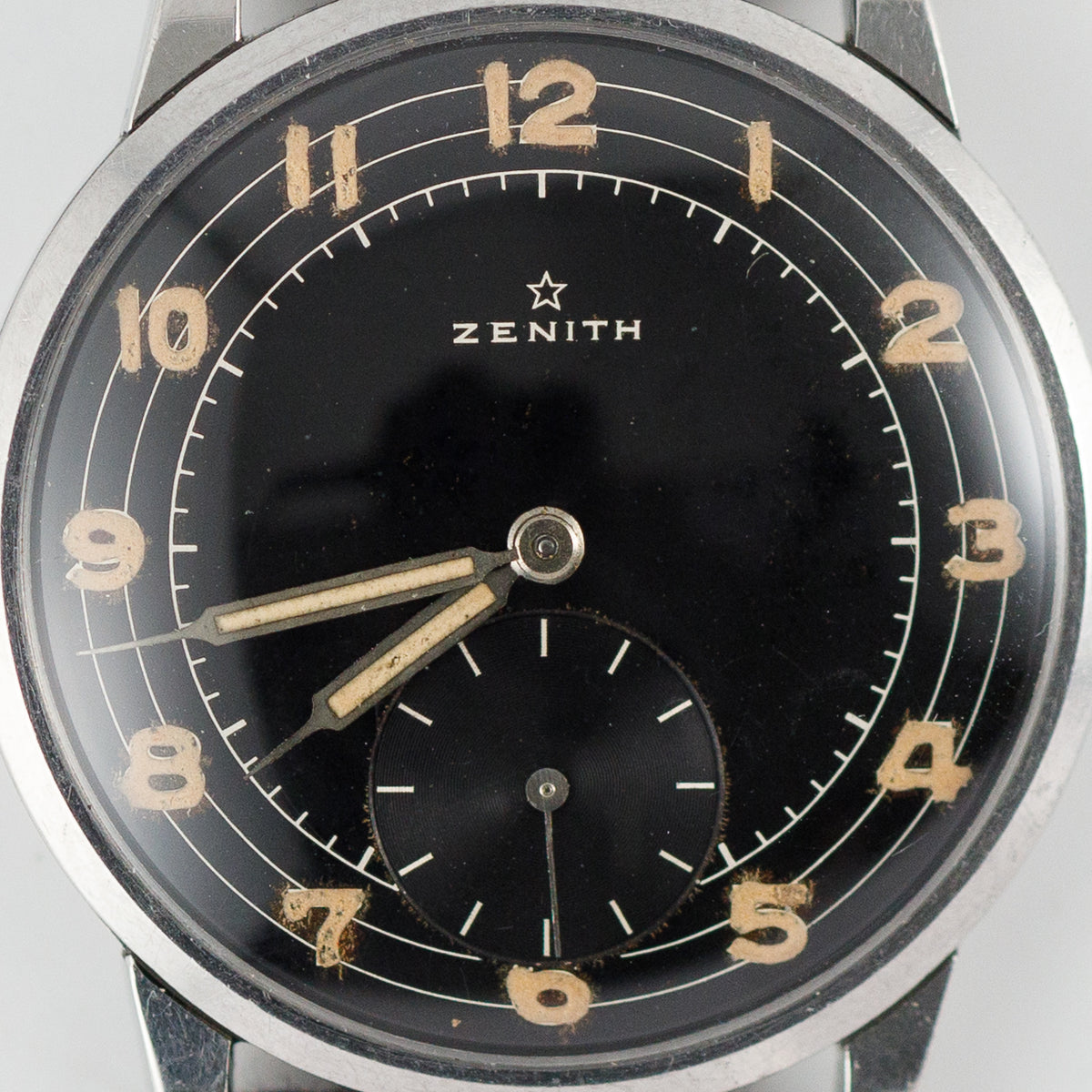ZENITH Jumbo Case Black Gilt Dial 3 Circle line