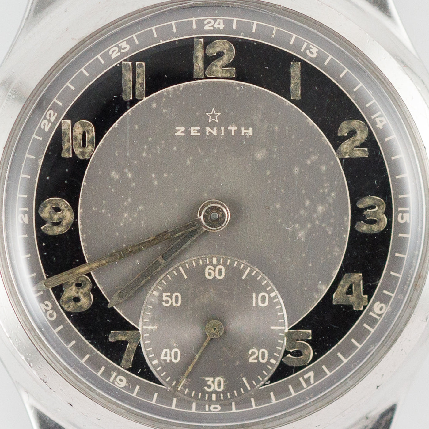 ZENITH Bullseye Dial Step Bezel – TIMEANAGRAM